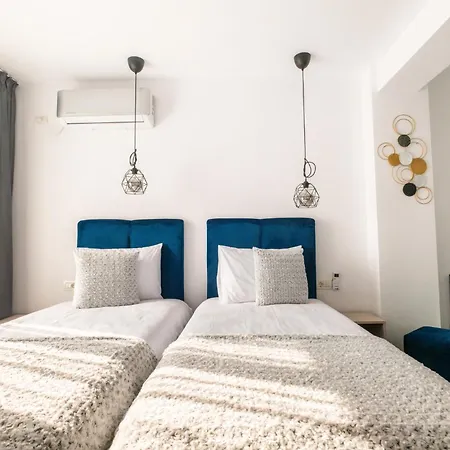 Hotel-Apartments Roxy&Maryo Eforie Nord Exterior photo