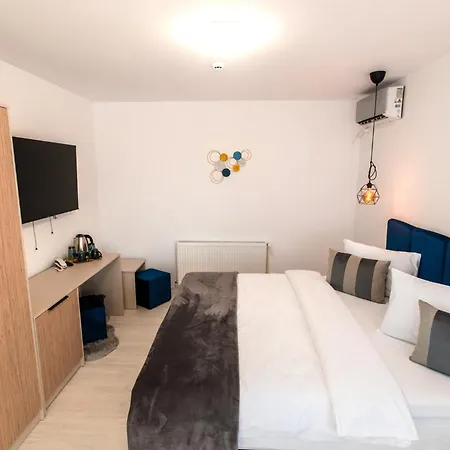 Hotel-Apartments Roxy&Maryo Eforie Nord Exterior photo