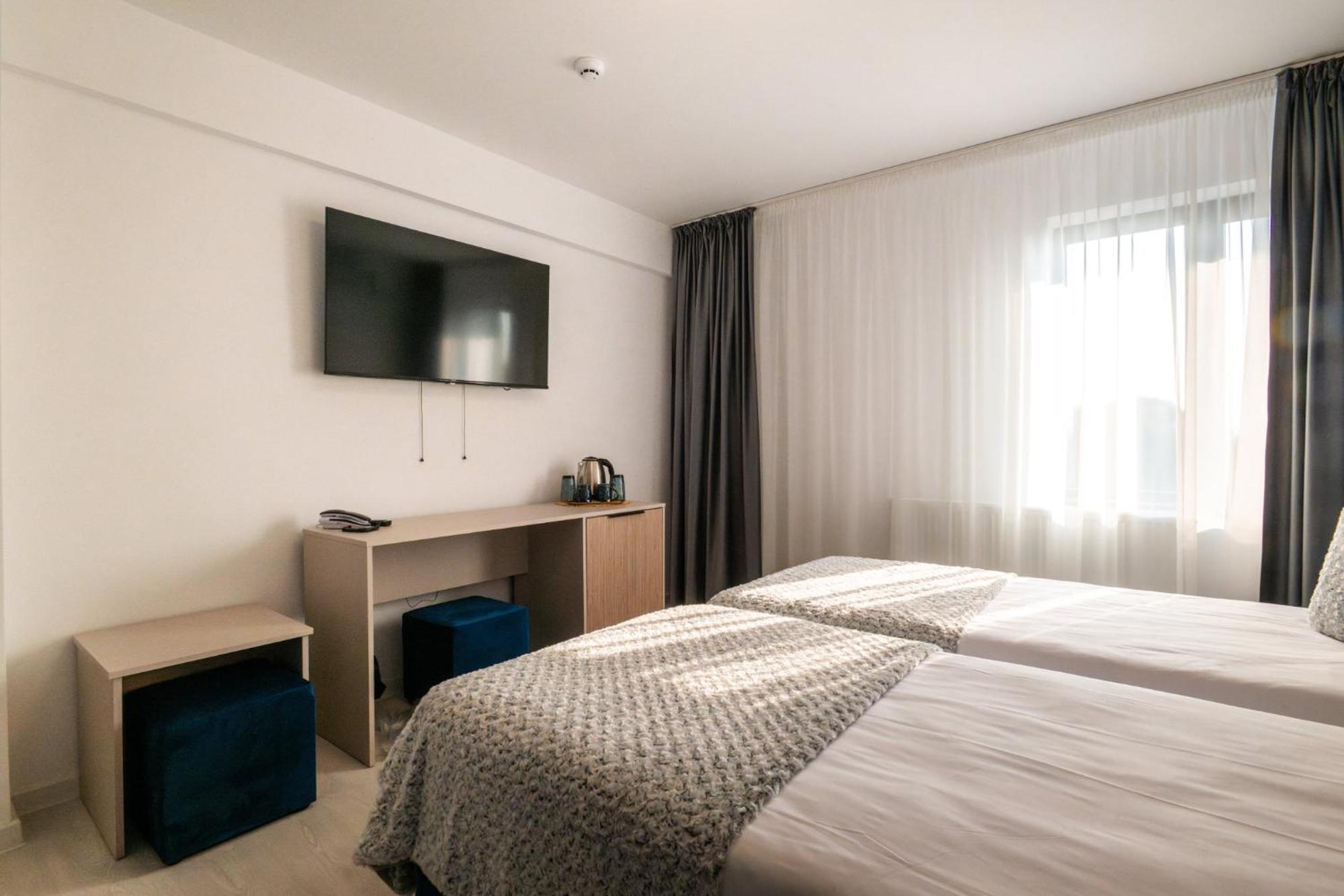 Roxy&maryo Hotel