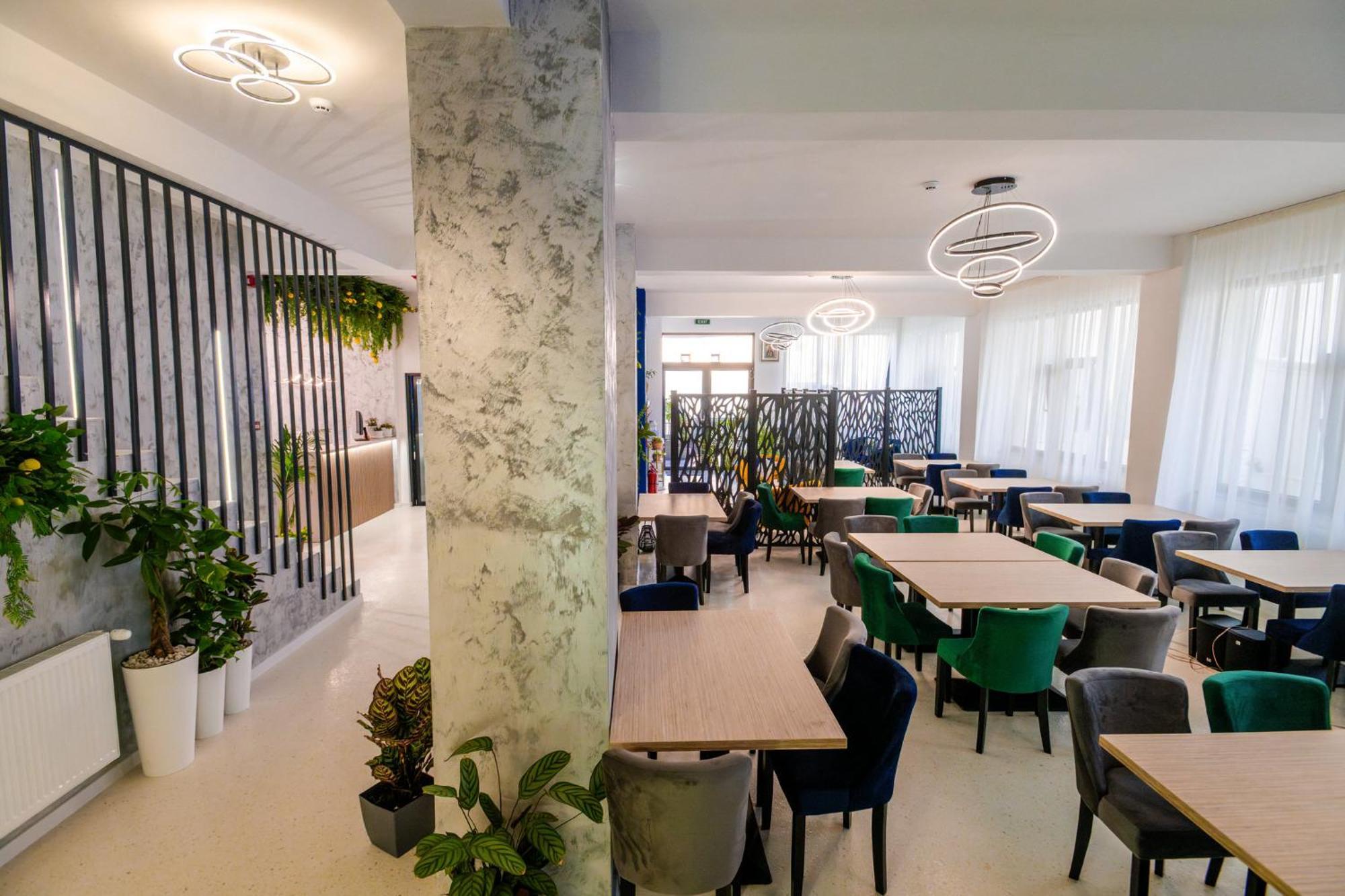 Roxy&maryo Hotel